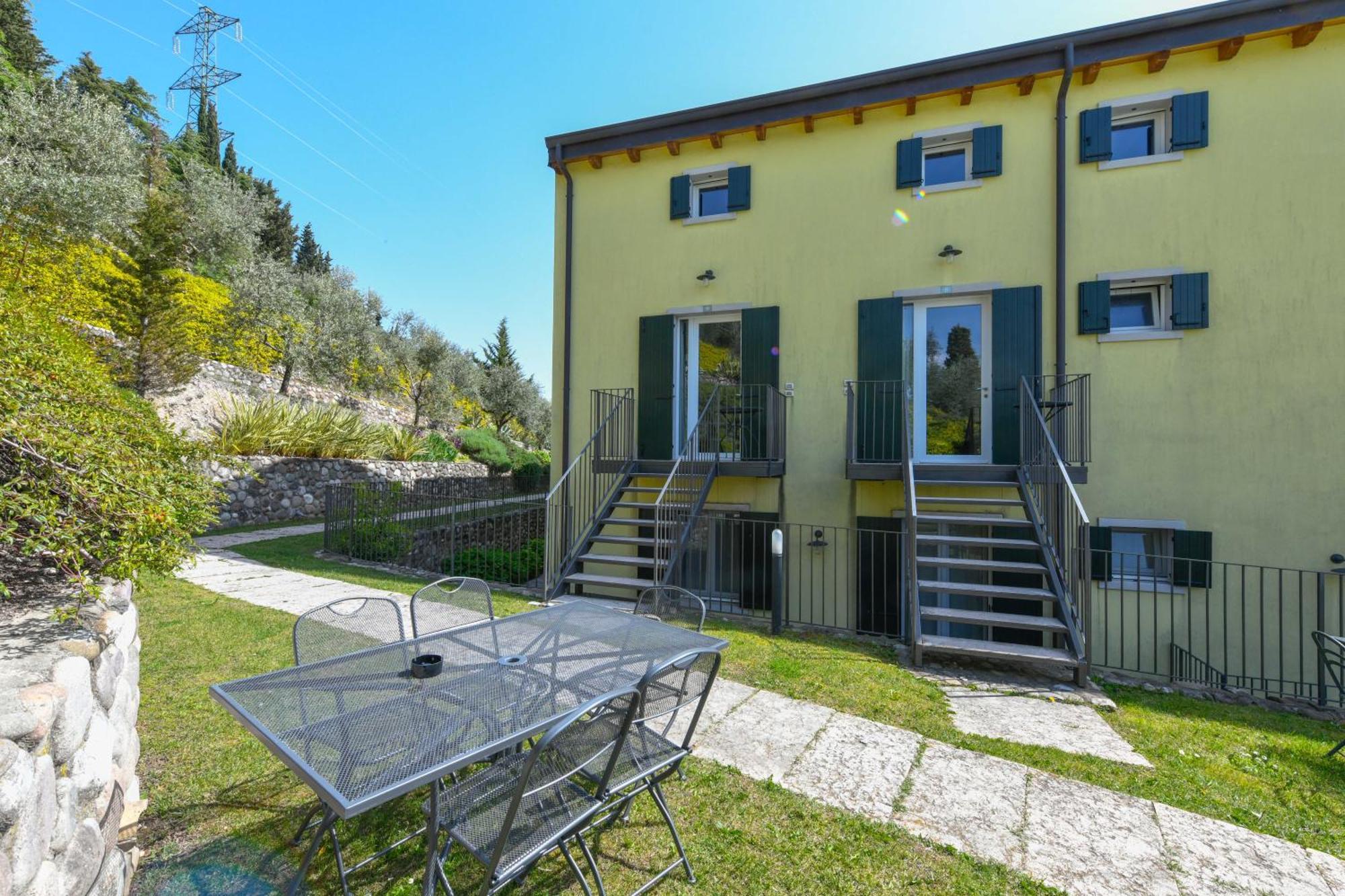 Residence Fontanelle Cavaion Veronese Bagian luar foto