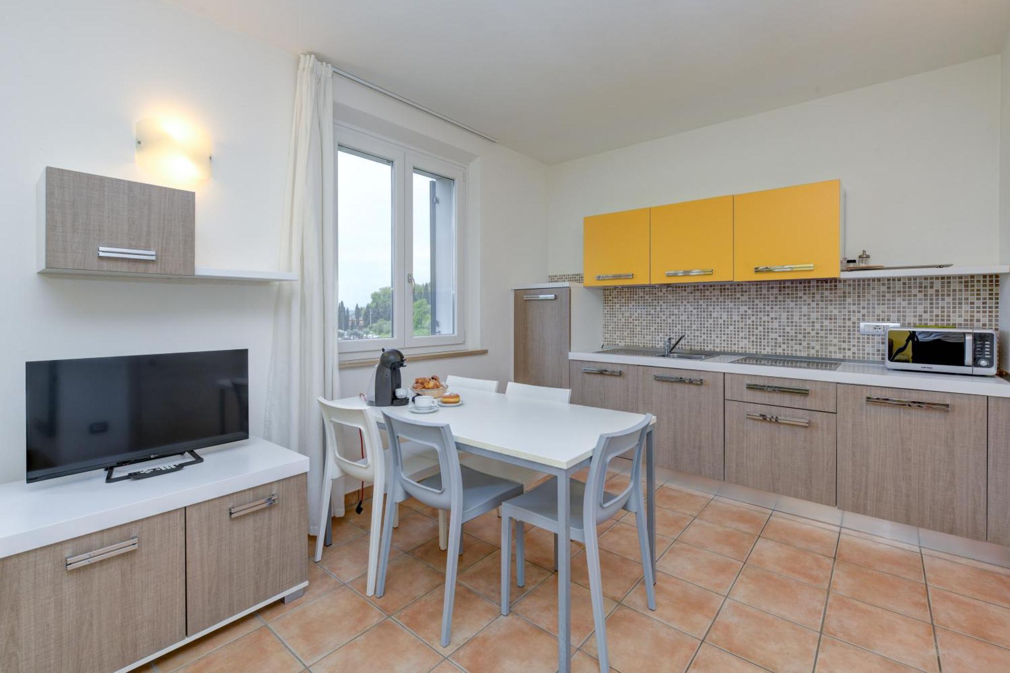 Residence Fontanelle Cavaion Veronese Bagian luar foto